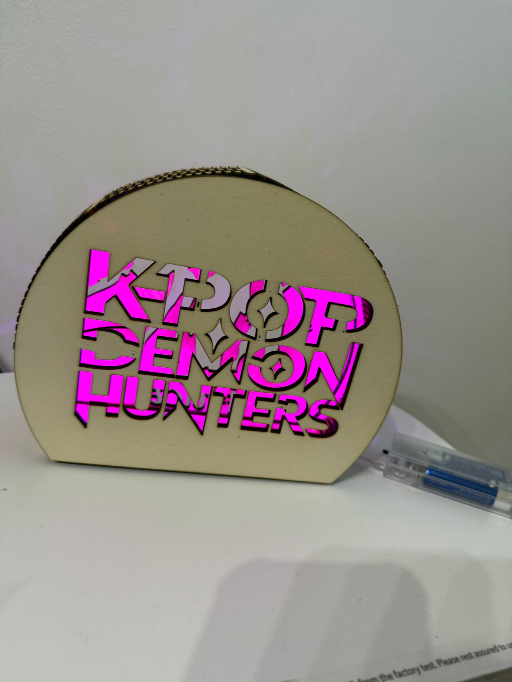 Lampada led k pop demon hunters personalizzata con nome